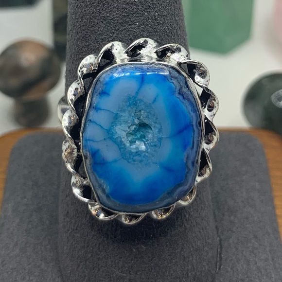 Sparkly Blue Druzy Agate Ring! .925 Sterling Silver Plated, Size 8.75 - Picture 5 of 12